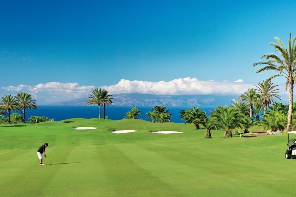 Romantica. Wonderful 4 Bedroom Villa. * Costa Adeje (Tenerife)